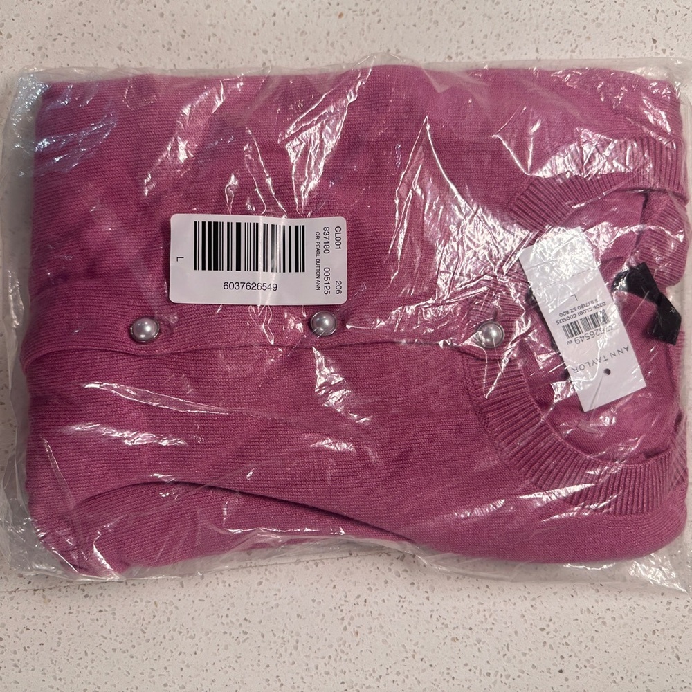 Ann Taylor - Cardigan